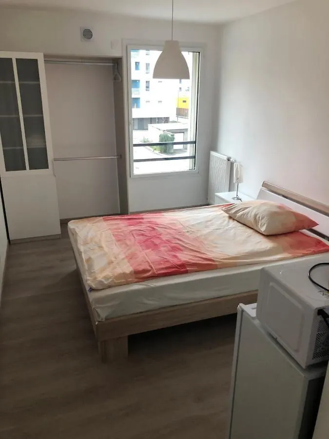 Cosy Room In Chambery France